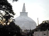 Die Ruwanweli Stupa